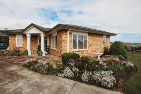 Stay At Saddle Row, New Plymouth